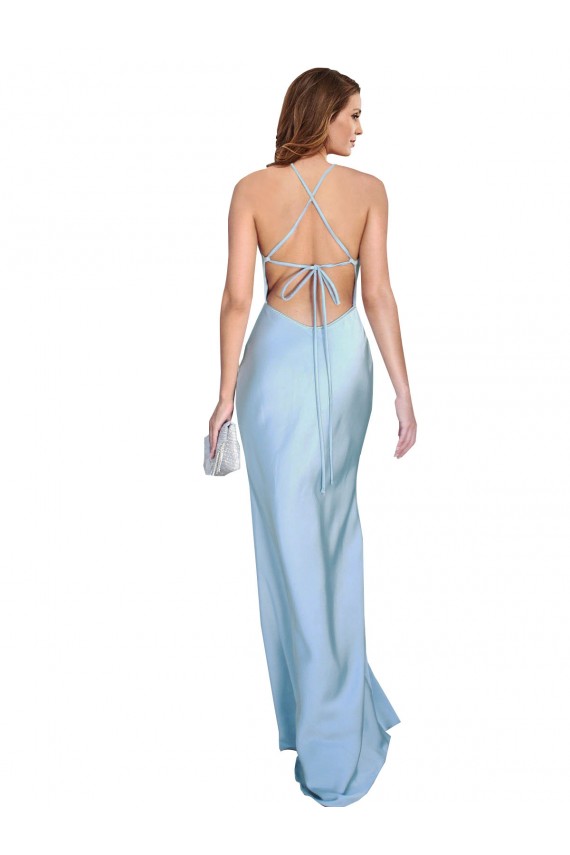 Cetim Sedoso Decote Capuz Sem Mangas Criss Cruz Comprimento Chão Bainha Vestidos de Madrinha / Vestidos de Noite / Vestidos de Festa Baratos