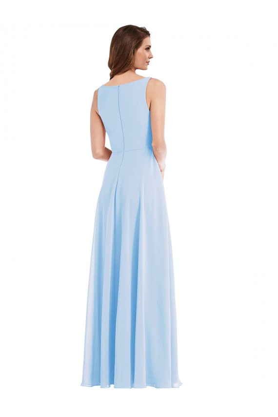 Chiffon Decote V Sem Mangas Comprimento Chão Linha A Vestido de Madrinha Baratos