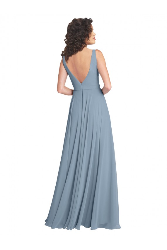 Chiffon Decote V Sem Mangas Costas em V Comprimento Chão Linha A Vestidos de Festa / Vestidos de Madrinha Baratos