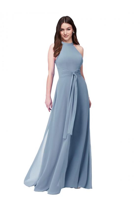 Chiffon Cabeçada Sem Mangas Comprimento Chão Linha A Vestidos de Madrinha Baratos