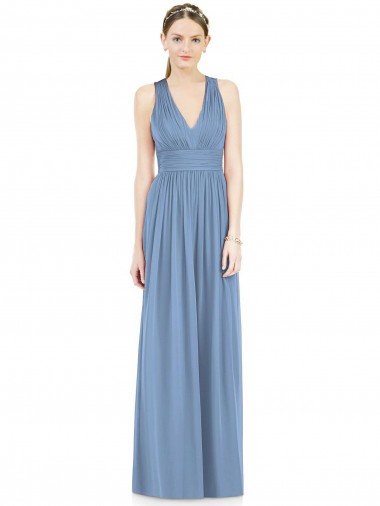 Chiffon Decote V Sem Mangas Comprimento Chão Vestidos Formais / Vestidos de Madrinha Baratos