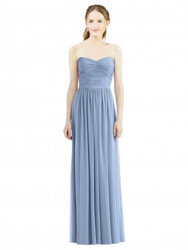 Chiffon Amor Sem Mangas Comprimento Chão Linha A Vestido Formais / Vestido de Madrinha Baratos
