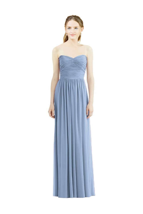 Chiffon Amor Sem Mangas Comprimento Chão Linha A Vestido Formais / Vestido de Madrinha Baratos