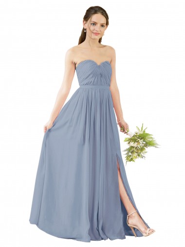 Chiffon Amor Sem Mangas Abrir de volta Comprimento Chão Linha A Vestido de Madrinha Baratos