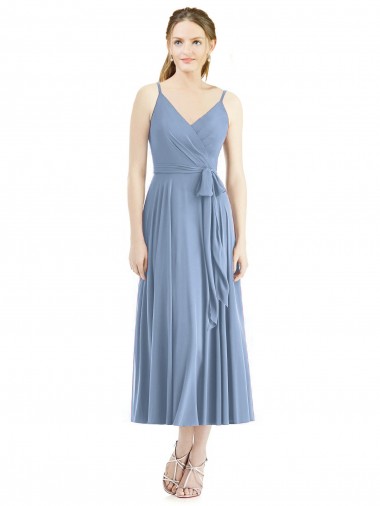Chiffon Alças finas Sem Mangas Comprimento Chá Vestidos de Madrinha Baratos