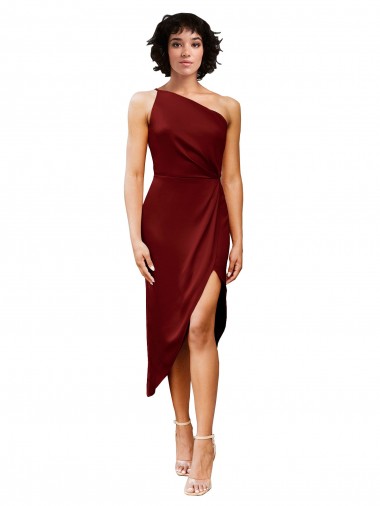 Cetim Elástico Um Ombro Sem Mangas Comprimento Midi Bainha Vestidos de Madrinha / Vestidos de Noite / Vestidos de Festa Baratos