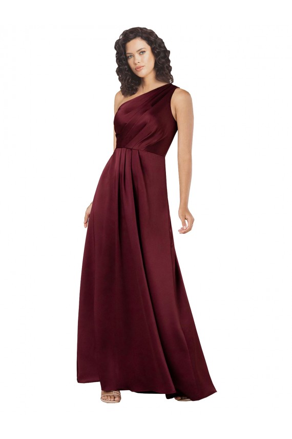 Cetim Sedoso Um Ombro Sem Mangas Comprimento Chão Borgonha Linha A Vestidos de Madrinha / Vestidos de Noite / Vestidos de Festa Baratos