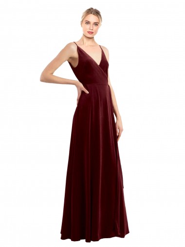 Veludo Elástico Decote V Sem Mangas Costas em V Comprimento Chão Linha A Longo Vestidos de Madrinha / Vestidos de Noite / Vestidos de Festa Baratos