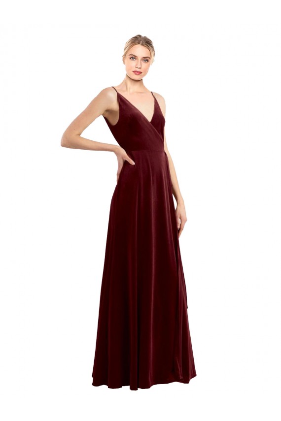 Veludo Elástico Decote V Sem Mangas Costas em V Comprimento Chão Linha A Longo Vestidos de Madrinha / Vestidos de Noite / Vestidos de Festa Baratos