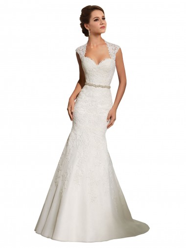 Tule & Renda Amor Mangas Curtas Buraco da fechadura Comboio Capela Vestidos de Noiva Baratos