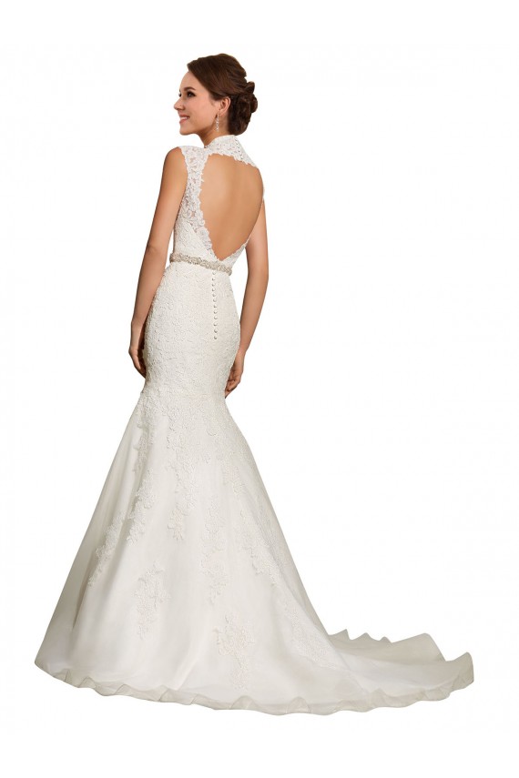 Tule & Renda Amor Mangas Curtas Buraco da fechadura Comboio Capela Vestidos de Noiva Baratos