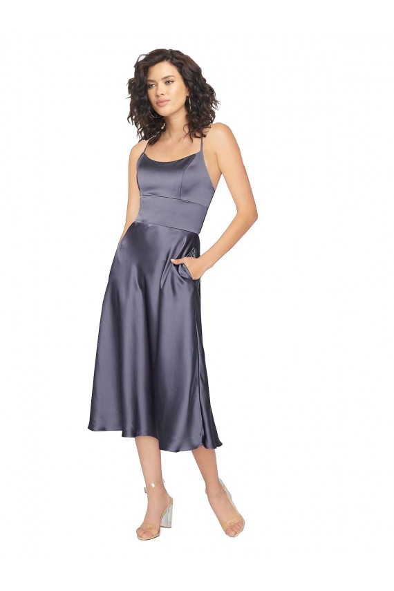 Cetim Sedoso Colher Sem Mangas Buraco da fechadura Comprimento Midi Vestidos de Madrinha / Vestidos de Festa / Vestidos de Cocktail / Vestidos de Homecoming Baratos