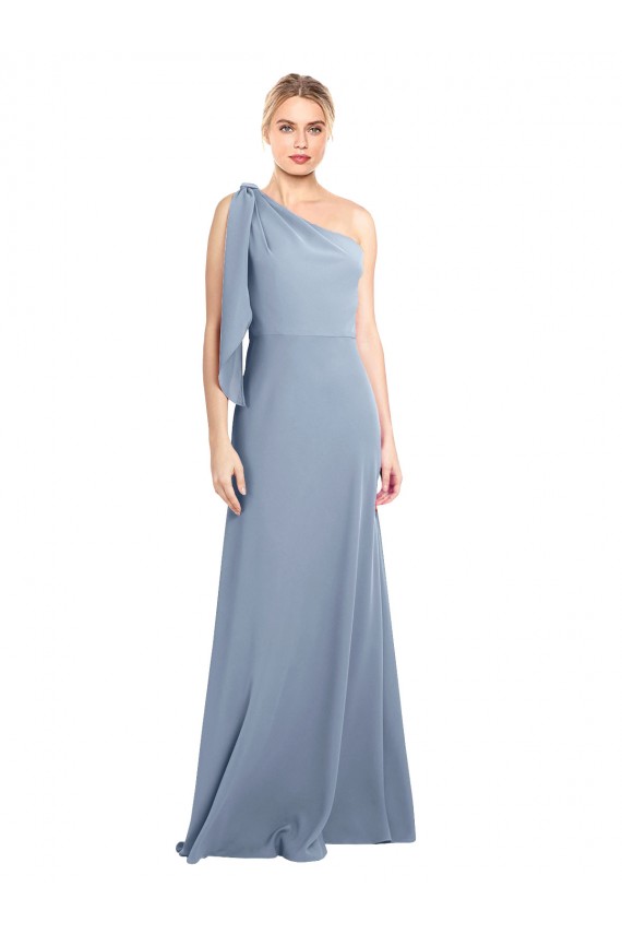 Crepe Esticado Um Ombro Mangas Esvoaçantes Comprimento Chão Vestidos de Madrinha / Vestidos de Noite / Vestidos de Festa Baratos
