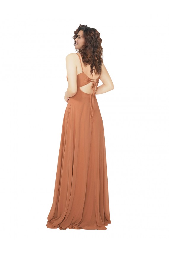 Chiffon Decote V Sem Mangas Buraco da fechadura Comprimento Chão Jacarandá Longo Vestidos de Madrinha Baratos