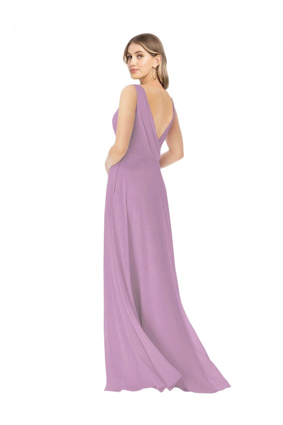 Chiffon Decote V Sem Mangas Comprimento Chão Lavanda Escura Linha A Vestidos de Madrinha Baratos