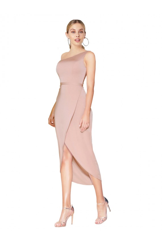 Crepe Esticado Um Ombro Sem Mangas Comprimento Joelho Vestidos de Madrinha / Vestidos de Noite / Vestidos de Festa Baratos