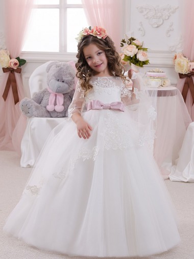 Tule & Renda Barco Sem Mangas Comboio Capela Vestido de Baile Vestidos para Meninas de Flores Baratos