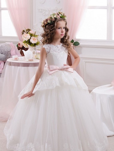 Tule & Renda Amor Sem Mangas Costas em V Comboio Capela Vestidos para Meninas de Flores Baratos