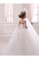 Tule Amor Sem Mangas Comboio Capela Vestidos para Meninas de Flores Baratos
