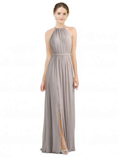 Chiffon Cabeçada Sem Mangas Lombar Comprimento Chão Longo Linha A Vestidos de Madrinha Baratos