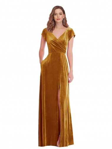 Veludo Elástico Decote V Mangas Curtas Comprimento Chão Vestidos de Madrinha / Vestidos de Noite / Vestidos de Festa Baratos
