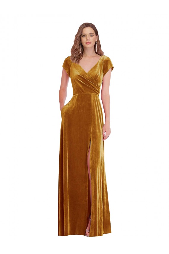 Veludo Elástico Decote V Mangas Curtas Comprimento Chão Vestidos de Madrinha / Vestidos de Noite / Vestidos de Festa Baratos
