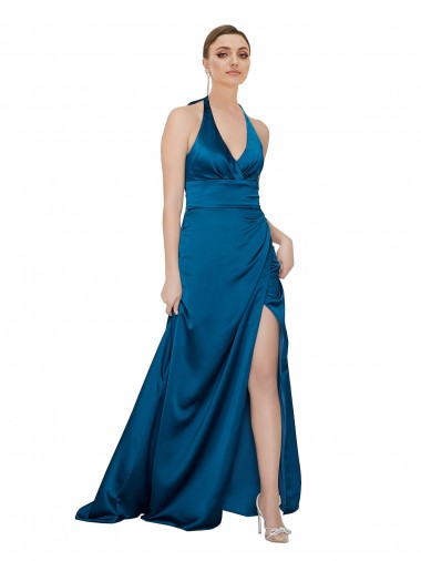 Cetim Sedoso Cabeçada Sem Mangas Abrir de volta Comprimento Chão Longo Linha A Vestidos de Madrinha / Vestidos de Noite / Vestidos de Festa Baratos