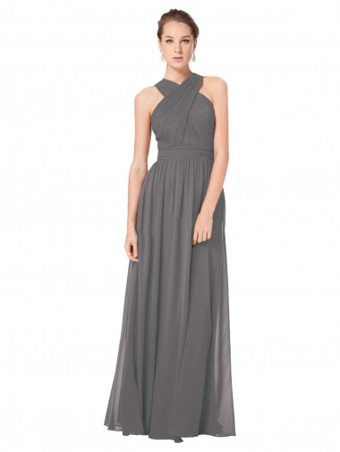 Chiffon Cabeçada Sem Mangas Buraco da fechadura Comprimento Chão Prata Tempestuosa Vestidos de Madrinha Baratos