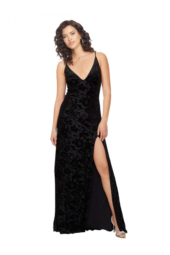 Veludo Floral & Veludo Elástico Decote V Sem Mangas Abrir de volta Comprimento Chão Vestidos de Madrinha Baratos