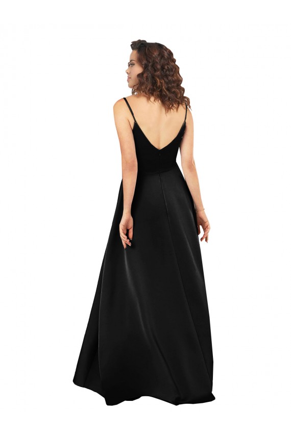 Cetim Sedoso Decote V Sem Mangas Costas em V Comprimento Chão Longo Linha A Vestidos de Madrinha / Vestidos de Noite / Vestidos de Festa Baratos