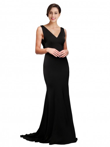 Cetim Sedoso Decote V Sem Mangas Lombar Comboio Varredela Vestidos de Madrinha / Vestidos de Noite / Vestidos de Festa Baratos