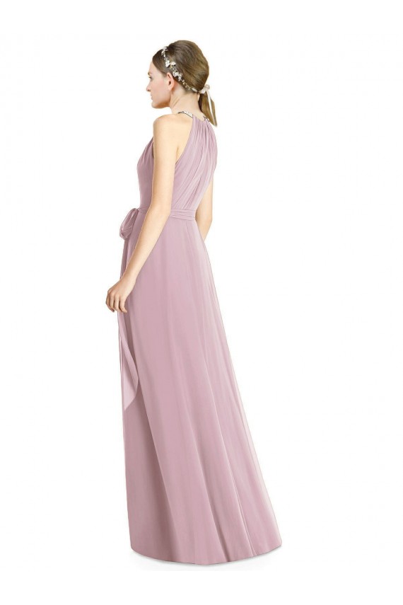 Chiffon Cabeçada Sem Mangas Comprimento Chão Prímula Linha A Vestidos de Madrinha Baratos