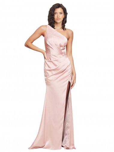 Cetim Sedoso Um Ombro Sem Mangas Lombar Comprimento Chão Vestidos de Madrinha / Vestidos de Noite / Vestidos de Festa Baratos