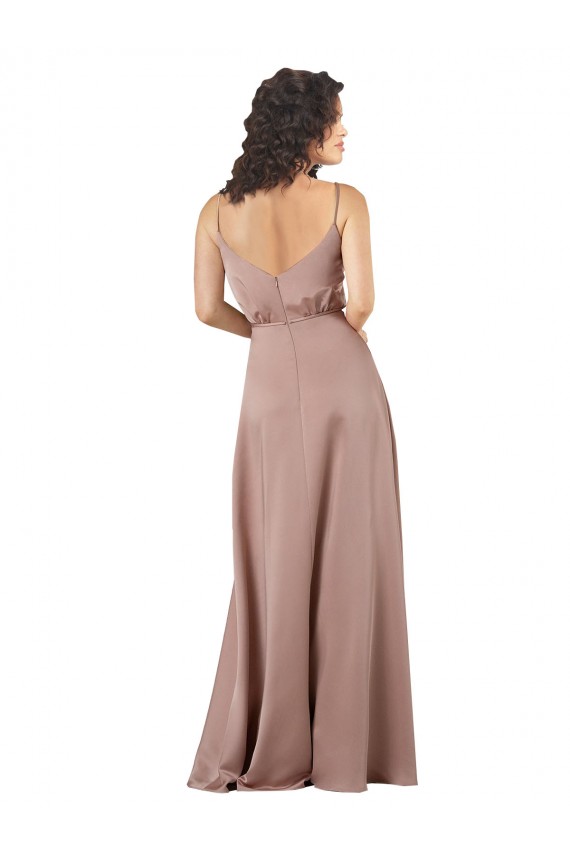 Cetim Sedoso Decote V Sem Mangas Comprimento Chão Vestidos de Madrinha / Vestidos de Noite Baratos
