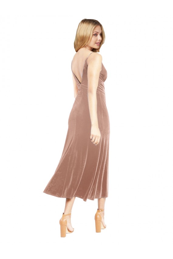 Veludo Elástico Decote V Sem Mangas Costas em V Comprimento Midi Vestidos de Madrinha / Vestidos de Festa / Vestidos de Cocktail / Vestidos de Homecoming Baratos