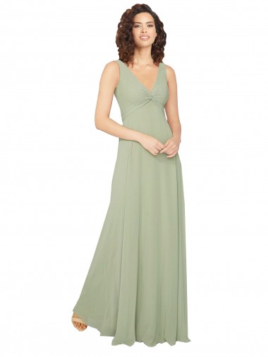 Chiffon Decote V Sem Mangas Costas em V Comprimento Chão Vestidos de Festa / Vestidos de Madrinha Baratos