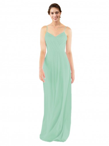 Chiffon Decote V Sem Mangas Buraco da fechadura Comprimento Chão Bainha Vestidos de Madrinha Baratos