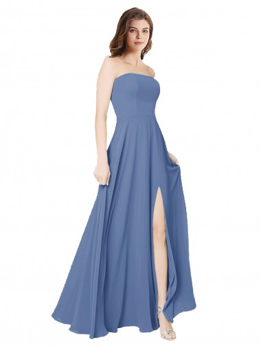 Chiffon Sem alças Sem Mangas Abrir de volta Comprimento Chão Vestidos de Madrinha Baratos